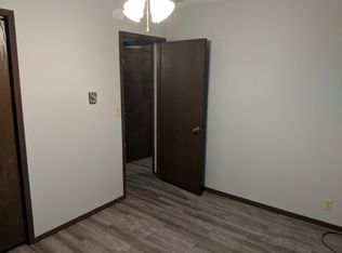 306 Vinton Ave APT 1, Eldora, IA 50627