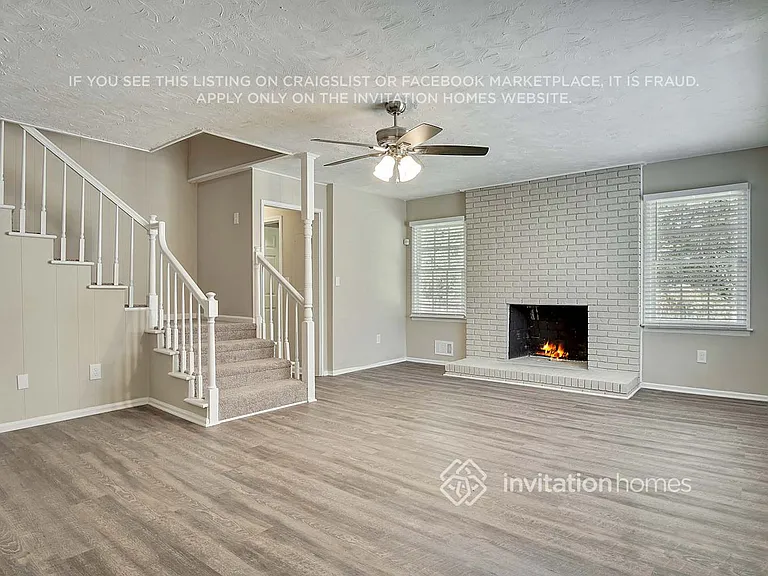 2405 Old Colony Rd — Photo 10