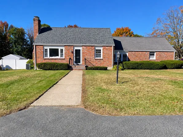 43 Irving Dr, Walpole, MA 02081