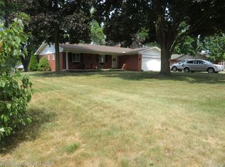 36602 Vicary Ln, Farmington, MI 48335