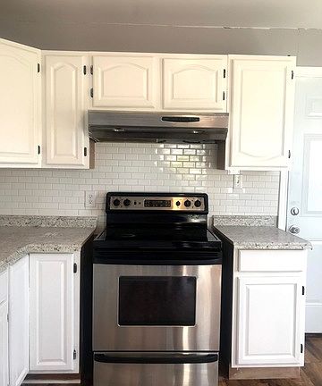 2nd image of 704 Sims Ave