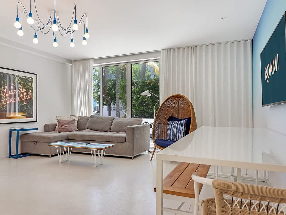 1st image of 250 Collins Ave #Id1272083p