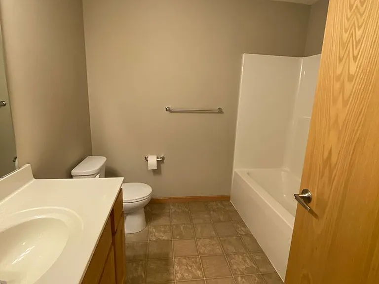 1611A Gunston Dr — Photo 9