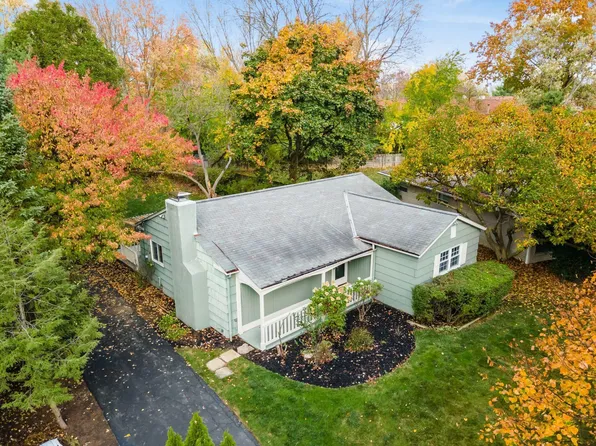 438 E Stafford Ave, Worthington, OH 43085