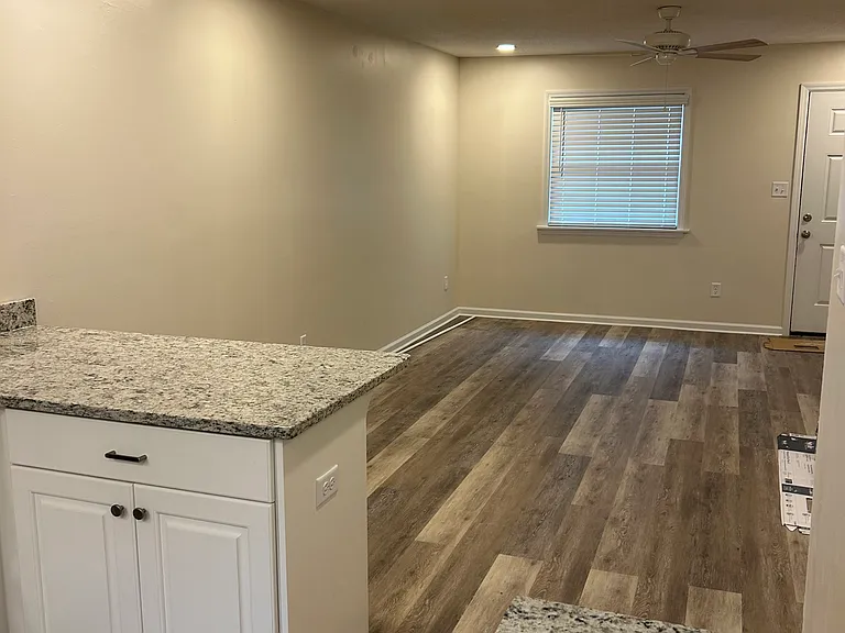 509 Park Ln — Photo 8