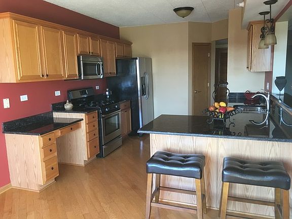 3rd image of 6743 S Pointe Dr Unit 2D
