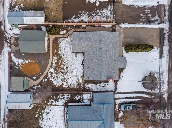 738 W Galloway Ave, Weiser, ID 83672