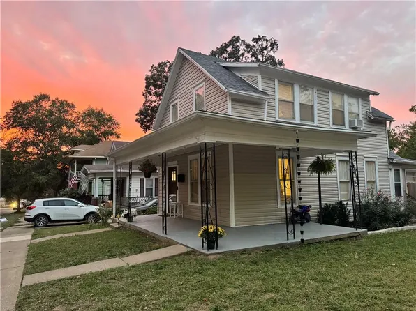 2943 Jules St, Saint Joseph, MO 64501