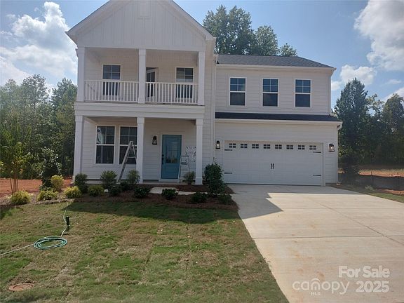 2nd image of 110 Canary Ln #3