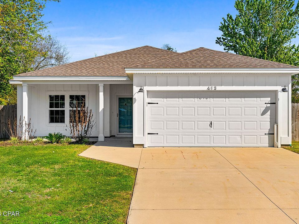 1st image of 613 Live Oak Ln