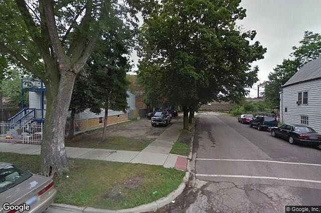 1st image of 5605 S Oakley Ave