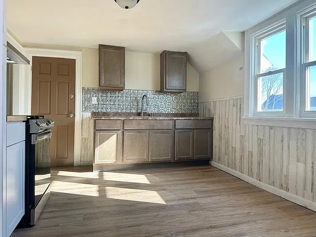 845 Prospect Ave #2 — Photo 3