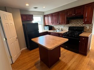1541 S 13th St FLOOR 3, Philadelphia, PA 19147