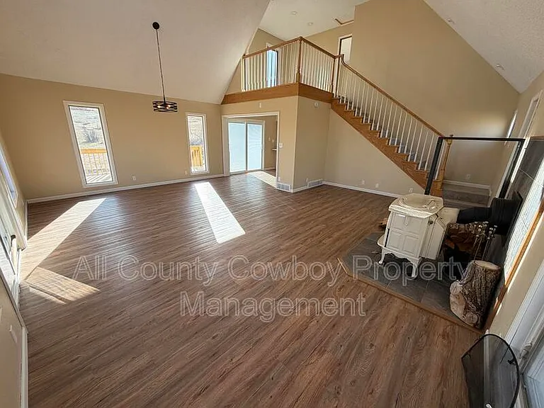 759 Crow Creek Rd — Photo 6