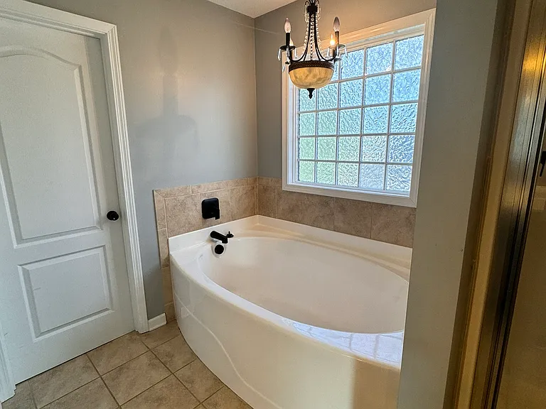 216 Adagio Trl — Photo 15