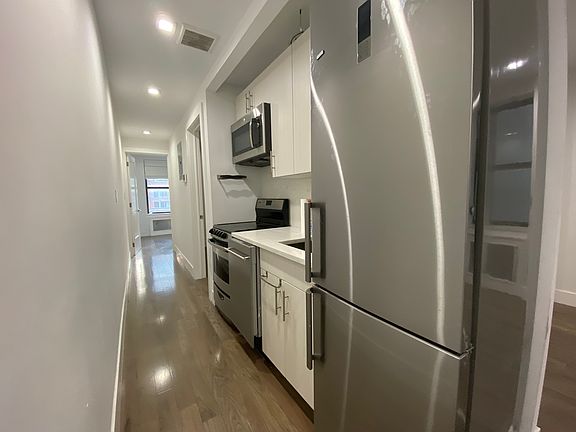 4th image of 80 Delancey St #2B