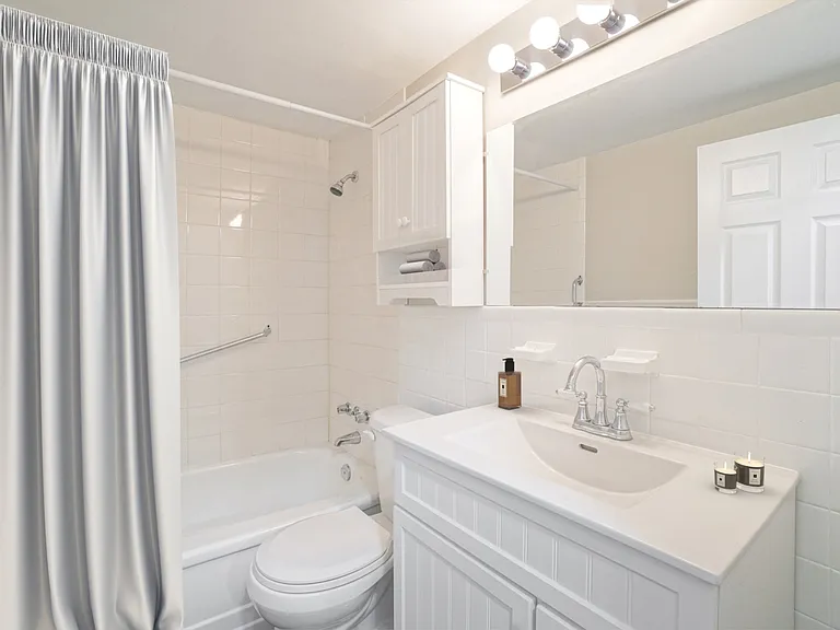 293 Upper Wentworth St — Photo 13