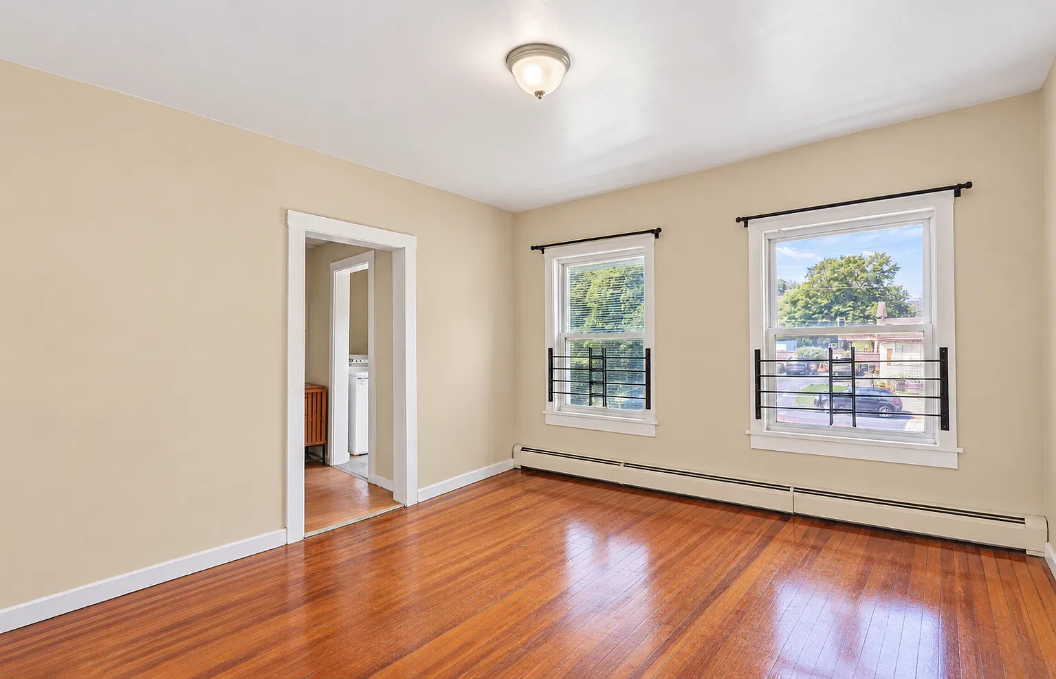 3 bed, 800 sqft, $1,795 — Photo 2