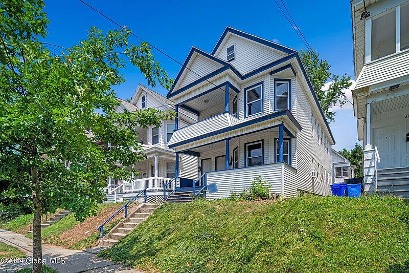 2nd image of 815 Myrtle Avenue