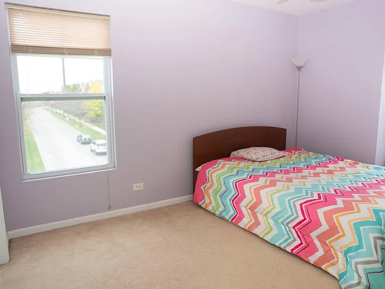506 Grosvenor Ln — Photo 37
