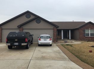 2019 Riverdew Dr, Saint Paul, MO 63366