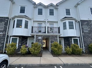 86 Main St #25, East Brunswick, NJ 08816