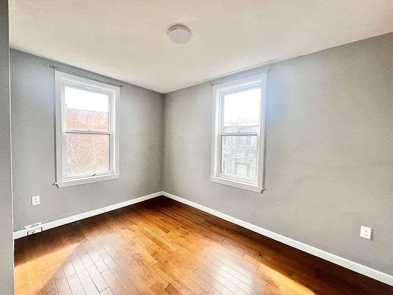 37 Maverick St #3 — Photo 4