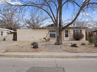 1100 Luthy Cir NE, Albuquerque, NM 87112