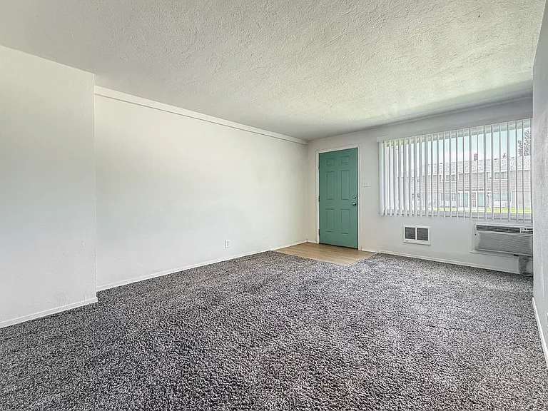 Sun Basin Apartments — Photo 22