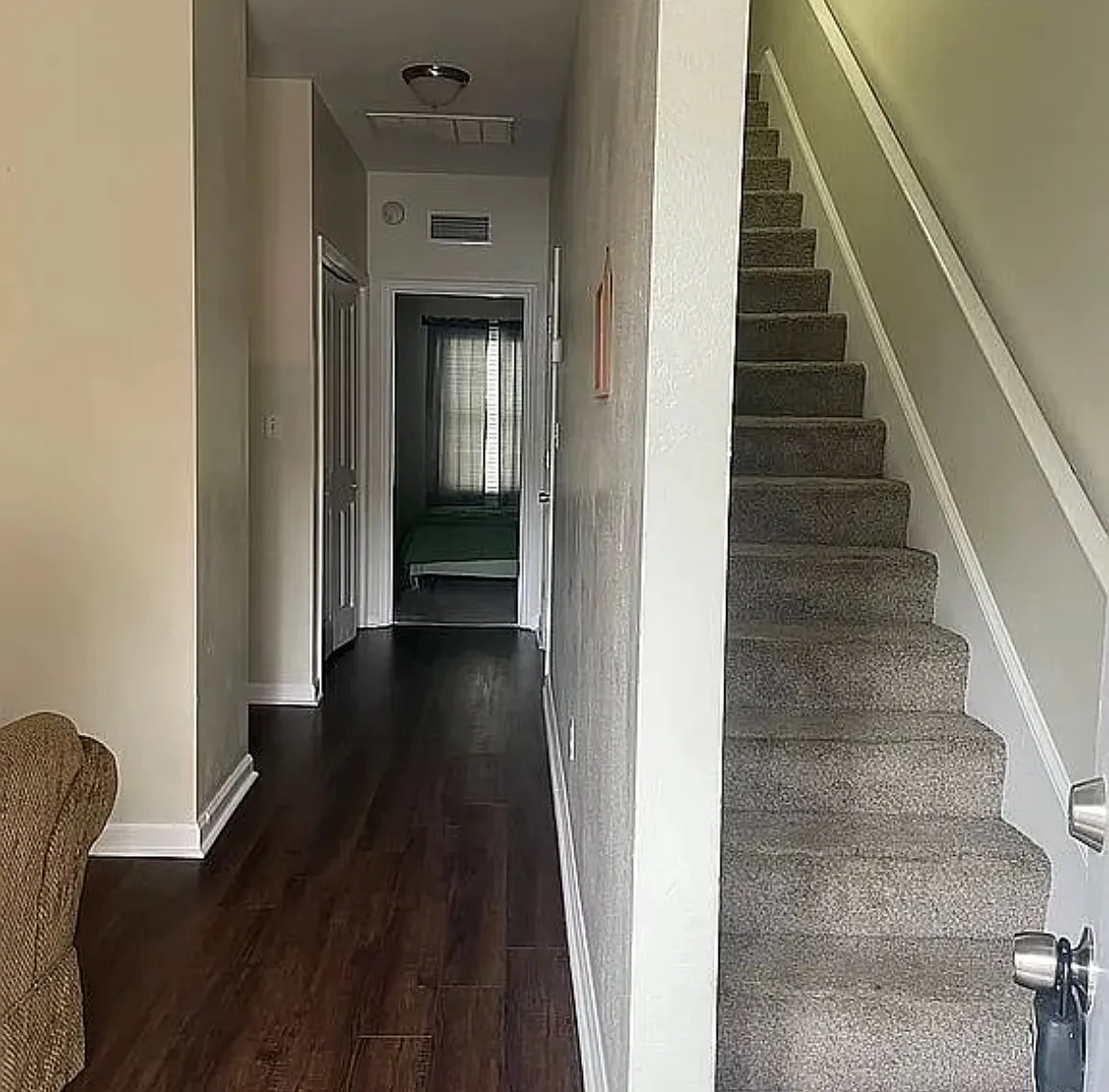 4 bed, 1373 sqft, $1,850 — Photo 2