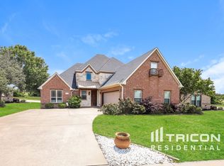 1312 Miles Ct, Ennis, TX 75119