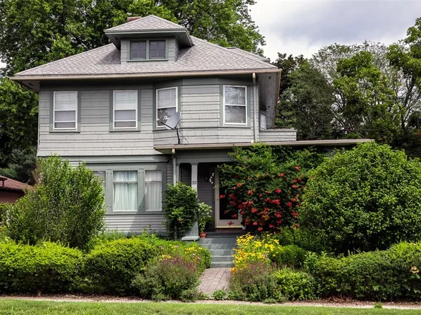 32 Murray St, Mount Morris, NY 14510