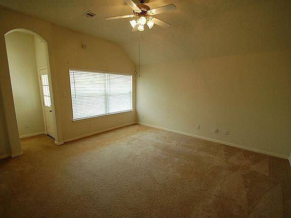 2nd image of 12915 Rose Landing Dr