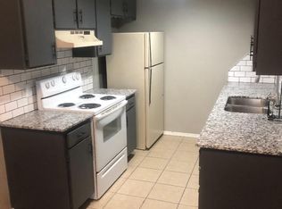 604 SW C St APT B, Bentonville, AR 72712