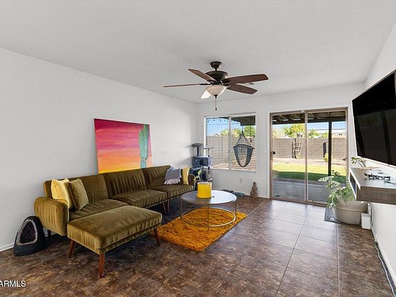 5th image of 16236 W WOODLANDS Avenue
