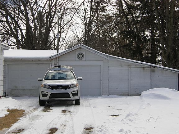 2nd image of 206 E Wayne St