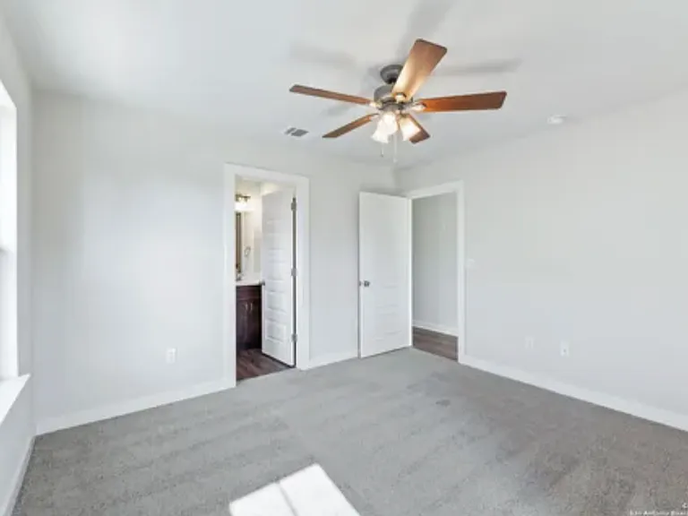 810 S Walters St #102 — Photo 10