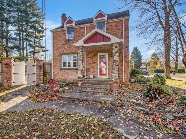 201 E Douglas St, Bangor, MI 49013