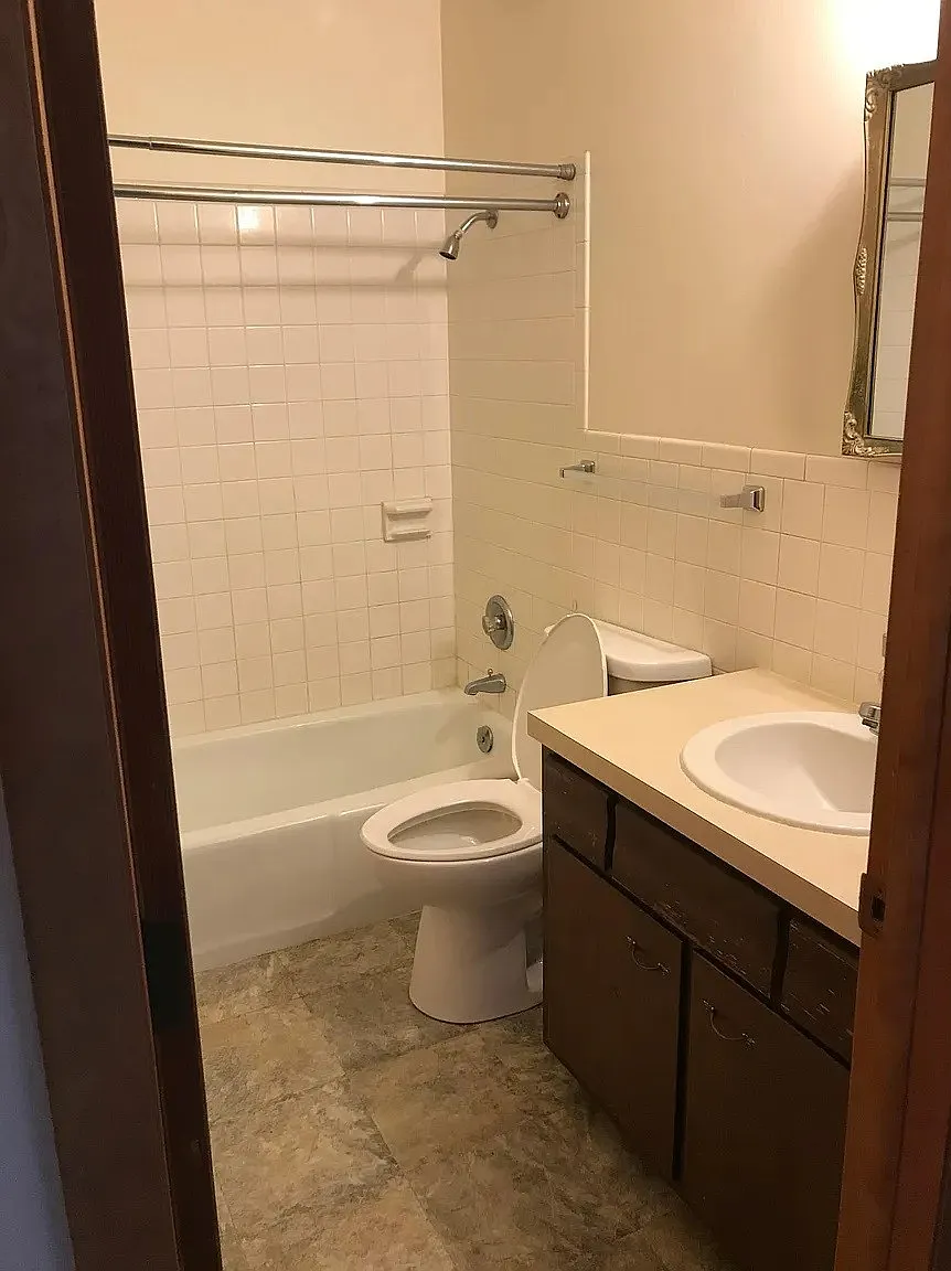 2 bed, 700 sqft, $800 — Photo 4