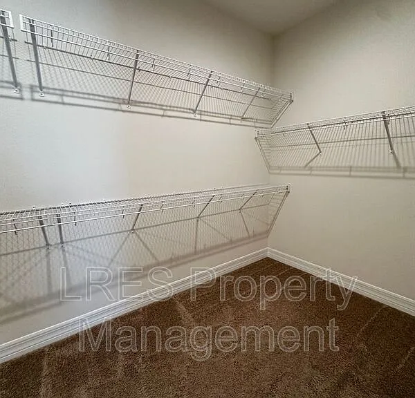 9220 Sea Pine Ave — Photo 26