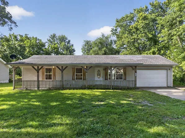 110 E Tyndall Street, Aurora, MO 65605