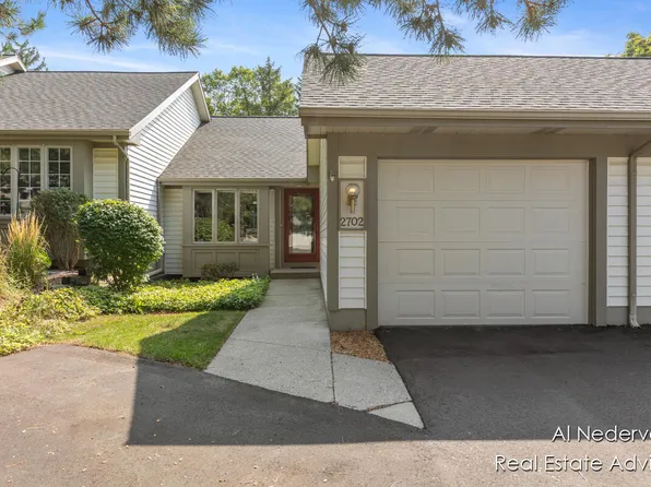 2702 Mulford Dr SE, Grand Rapids, MI 49546