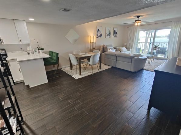 3131 S Ridgewood Ave APT 212