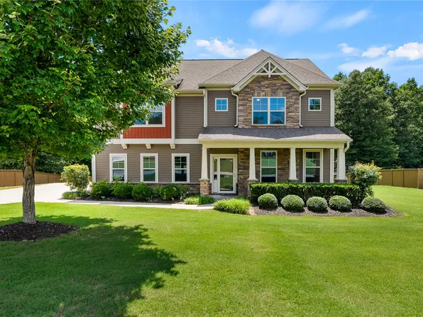 202 Hanster Dr, Easley, SC 29642