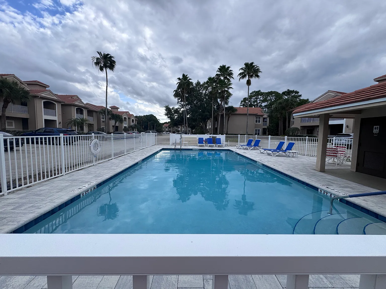 1 bed, 400 sqft, $1,430 — Photo 2