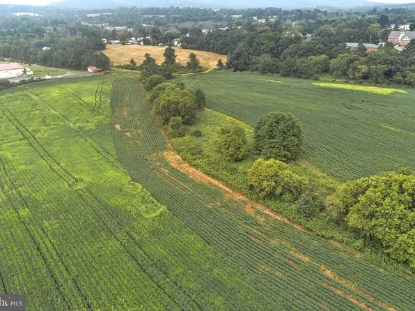 320 E Front St, Lewisberry, PA 17339