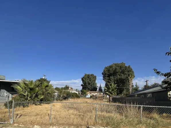 2216 Robinson St, Bakersfield, CA 93305