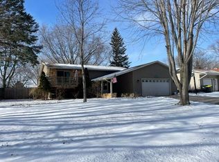 1217 26th St NW, Willmar, MN 56201