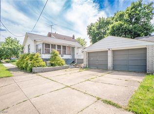 1136 Beardsley St, Akron, OH 44301