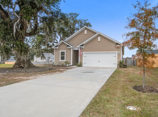 435 Eva St, Moncks Corner, SC 29461